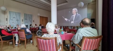 ›Gesund mit Musik‹ bei der Seniorenstiftung PflegeWohnen 33 Berlin (23.06.2023) – Bild 3