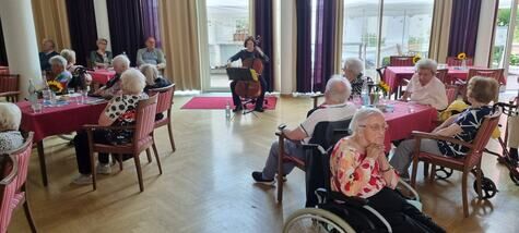 ›Gesund mit Musik‹ bei der Seniorenstiftung PflegeWohnen 33 Berlin (23.06.2023) – Bild 2